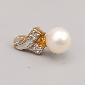 Enstaka Diamantörhänge i Flerfärgat Guld med Odlad Pärla 18K 1.14g 18mm