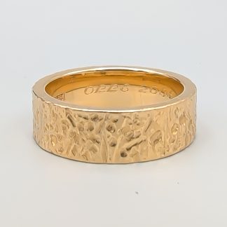Mönstrad ring i Guld 18K 21.17g 22.25mm