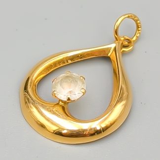 Hänge i Guld med Vit Sten 18K 1.03g 23mm