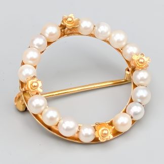 Brosch i Guld med Odlade Pärlor 18K 3.08g 18mm