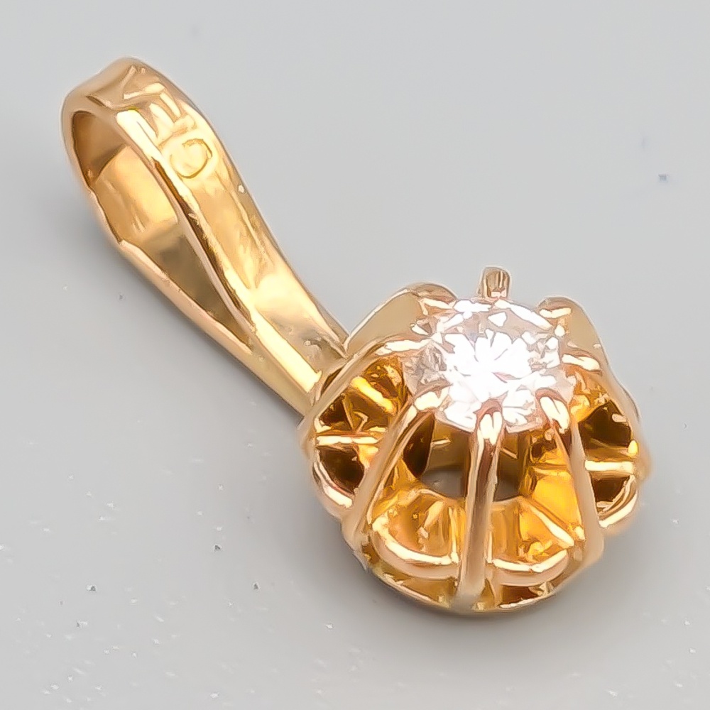 Diamanthänge i Guld 18K 0.37g 11mm