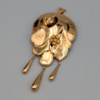 Hänge i Guld med Pärlor 18K 10.28g 69mm