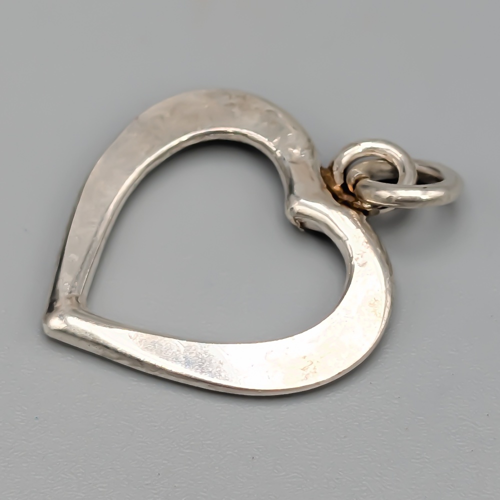 Hänge i Silver Hjärta S830 1.77g 19mm